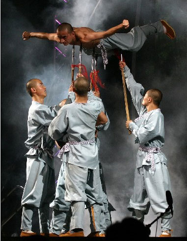 shaolin kungfu pictures played by momks of shaopin temple