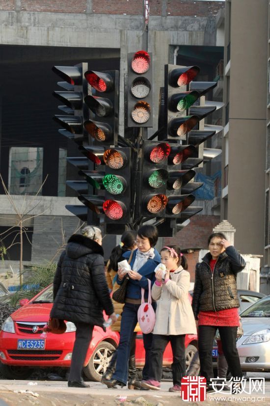 the most confused traffic lights in china